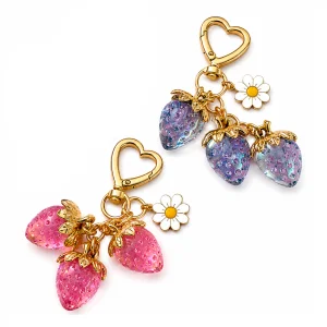 Galería Llavero Dorado + Fresas